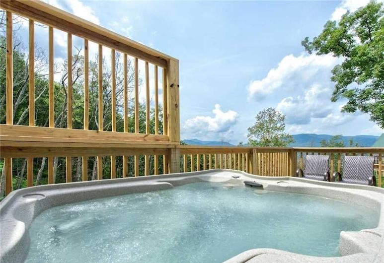 Walnut Ridge Cabin. Sleeps 7-11! Hot Tub, Pool Table, Minutes To Downtown Gatlinburg! מראה חיצוני תמונה
